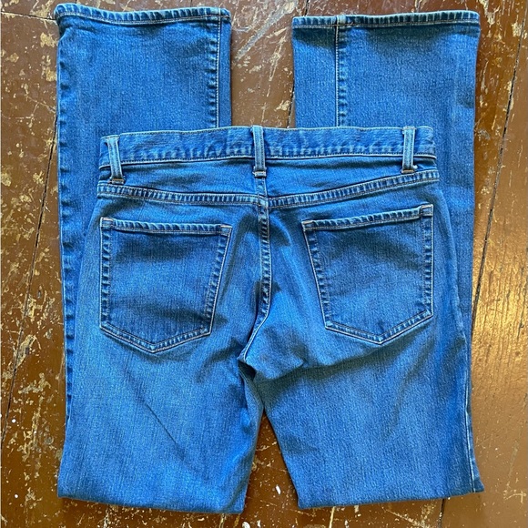 GAP Low Rise Bootcut Jeans - Picture 2 of 6